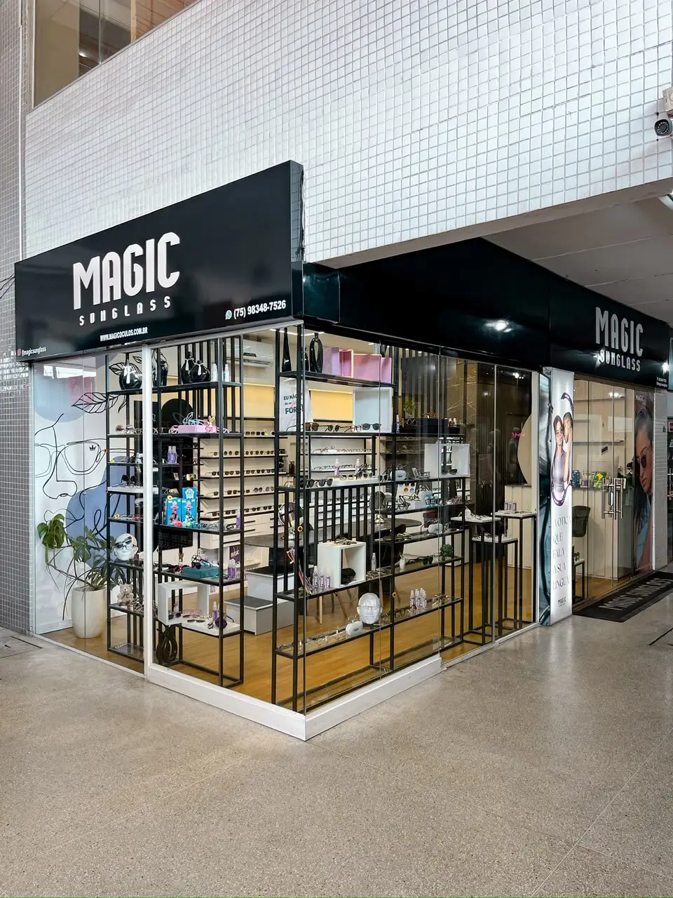 Fachada da loja Magic Sunglass em Feira de Santana